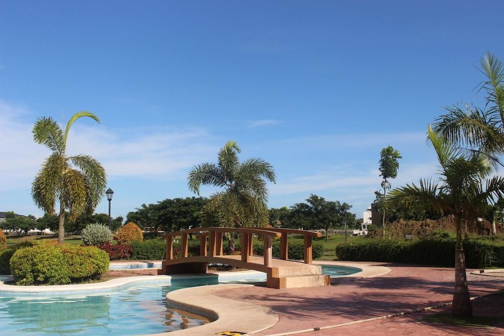 Sotogrande Iloilo Hotel Exterior foto