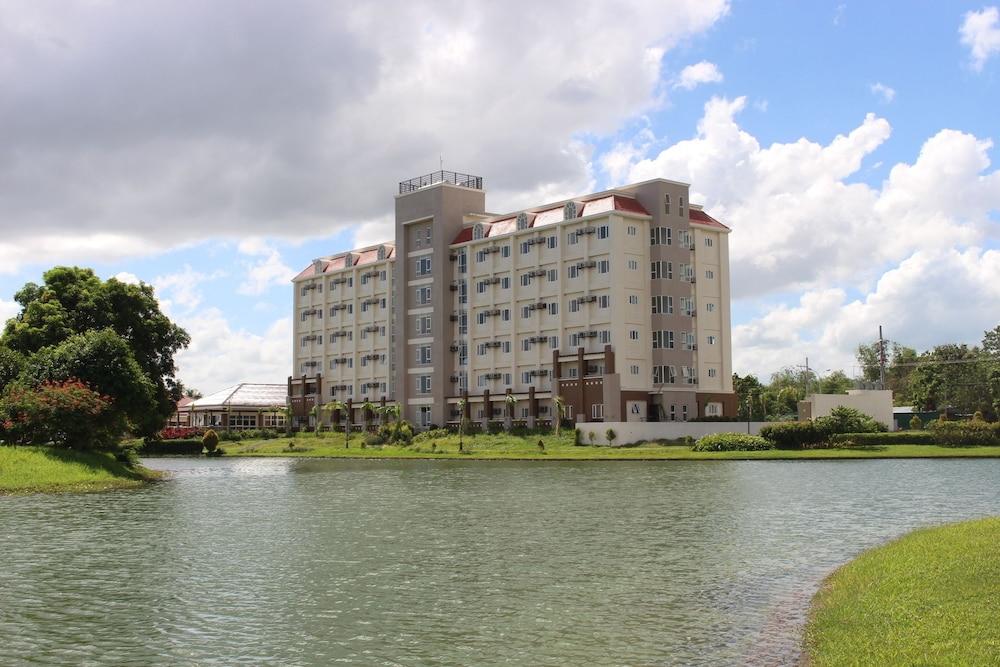 Sotogrande Iloilo Hotel Exterior foto