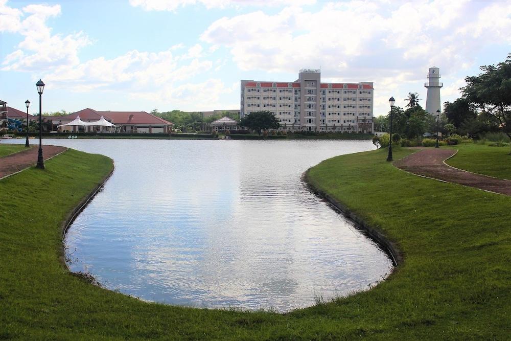 Sotogrande Iloilo Hotel Exterior foto
